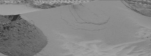 Sol 3769: Mast Camera (Mastcam)