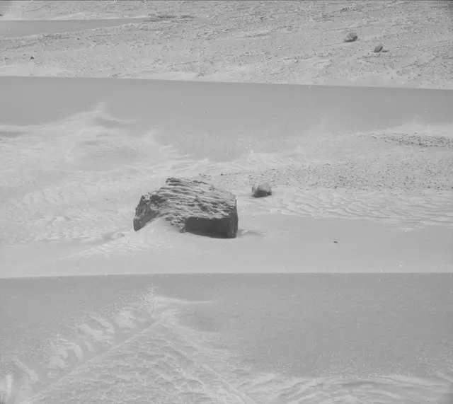 Sol 3769: Mast Camera (Mastcam)