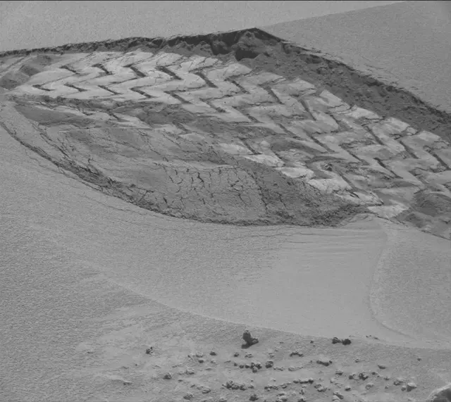 Sol 3769: Mast Camera (Mastcam)