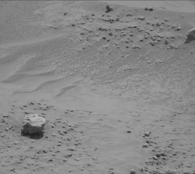 Sol 3769: Mast Camera (Mastcam)