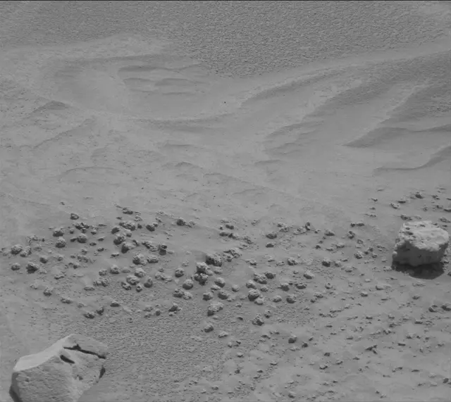 Sol 3769: Mast Camera (Mastcam)