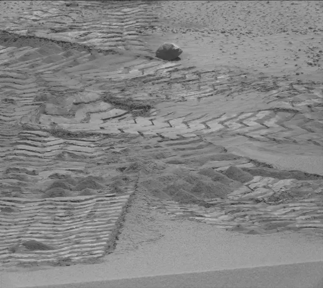 Sol 3769: Mast Camera (Mastcam)