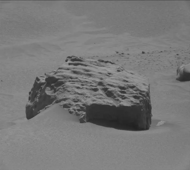 Sol 3769: Mast Camera (Mastcam)