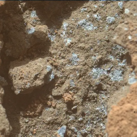 Sol 3769: Mars Hand Lens Imager (MAHLI)