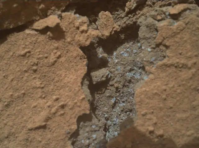Sol 3769: Mars Hand Lens Imager (MAHLI)