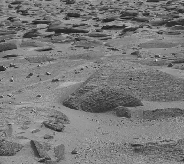 Sol 3771: Mast Camera (Mastcam)