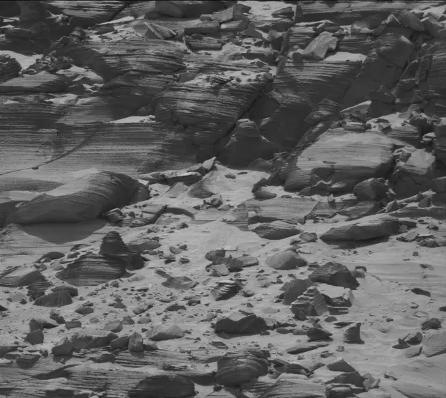 Sol 3771: Mast Camera (Mastcam)