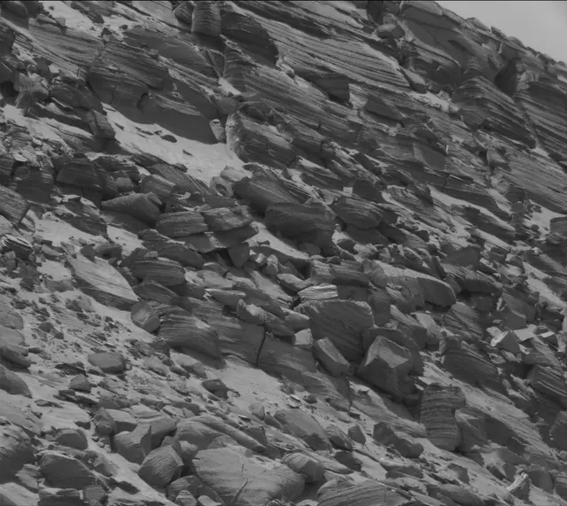 Sol 3771: Mast Camera (Mastcam)