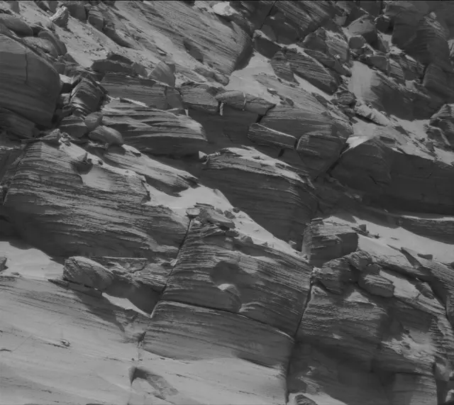 Sol 3771: Mast Camera (Mastcam)