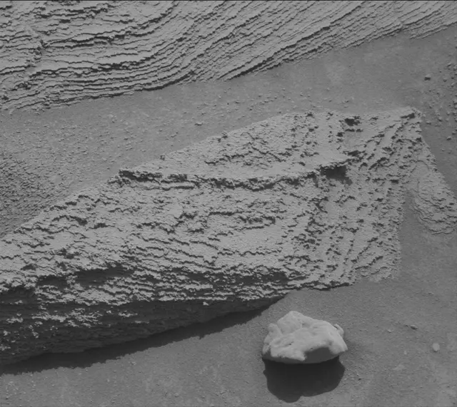 Sol 3773: Mast Camera (Mastcam)
