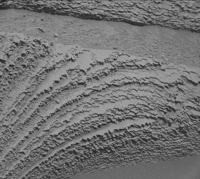 Sol 3773: Mast Camera (Mastcam)