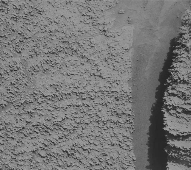 Sol 3773: Mast Camera (Mastcam)