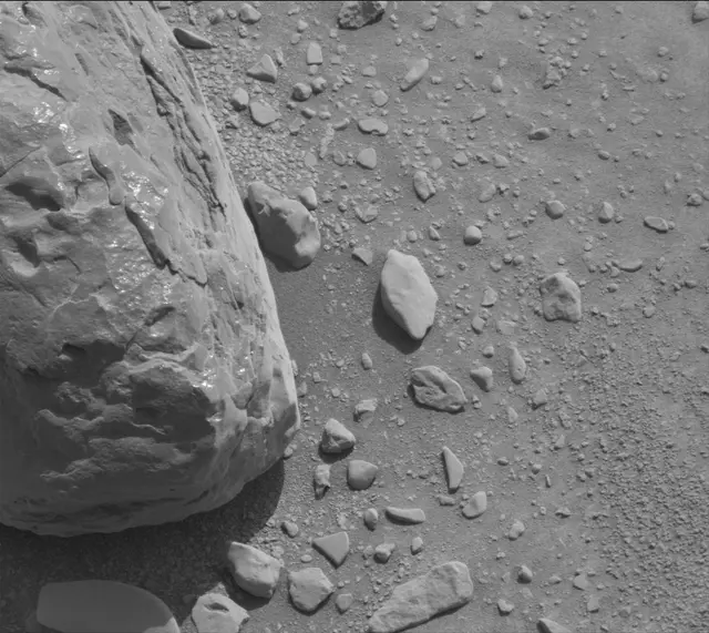 Sol 3773: Mast Camera (Mastcam)