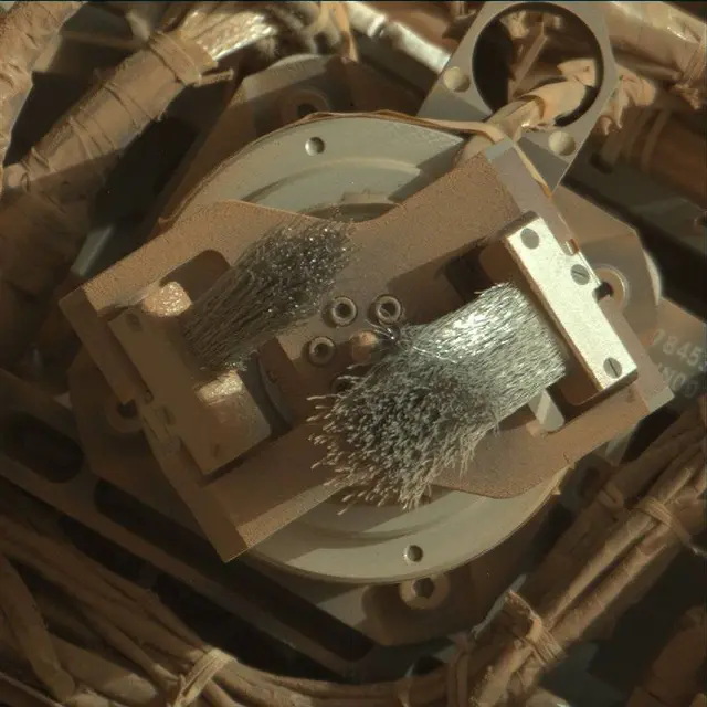 Sol 3773: Mast Camera (Mastcam)