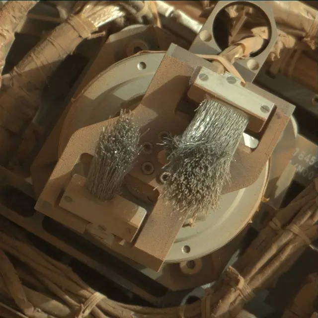 Sol 3773: Mast Camera (Mastcam)