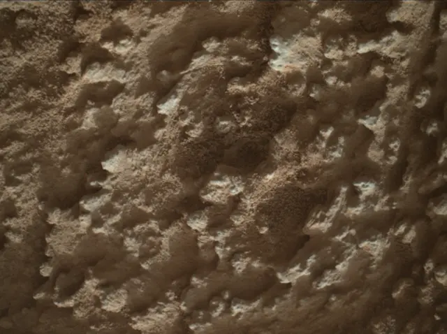 Sol 3773: Mars Hand Lens Imager (MAHLI)