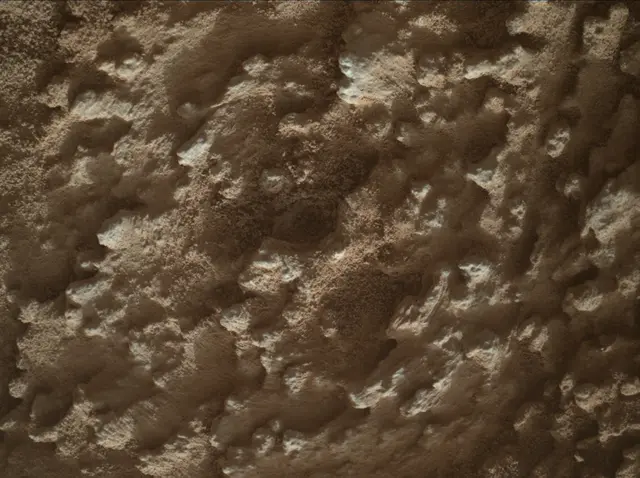 Sol 3773: Mars Hand Lens Imager (MAHLI)