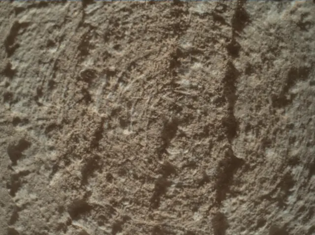 Sol 3773: Mars Hand Lens Imager (MAHLI)