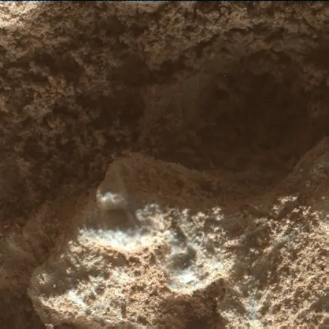 Sol 3773: Mars Hand Lens Imager (MAHLI)