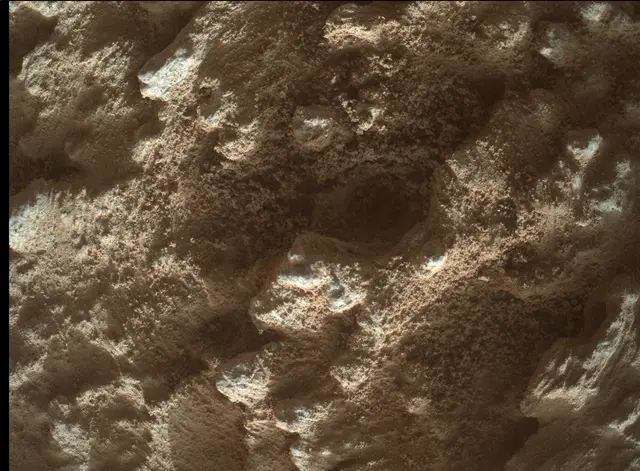 Sol 3773: Mars Hand Lens Imager (MAHLI)