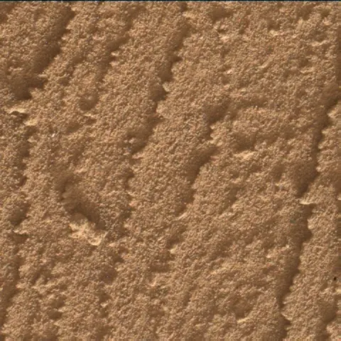 Sol 3773: Mars Hand Lens Imager (MAHLI)