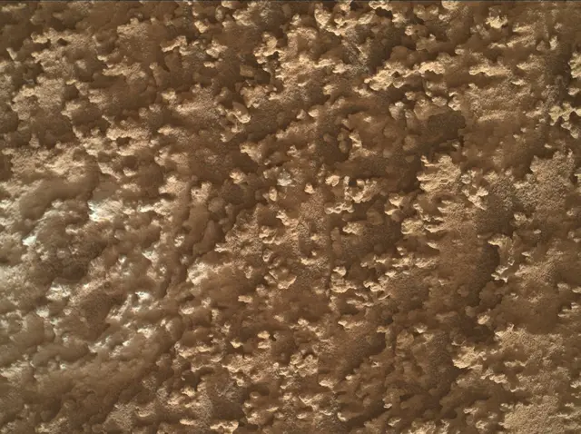 Sol 3773: Mars Hand Lens Imager (MAHLI)
