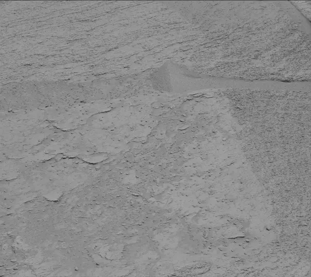 Sol 3774: Mast Camera (Mastcam)
