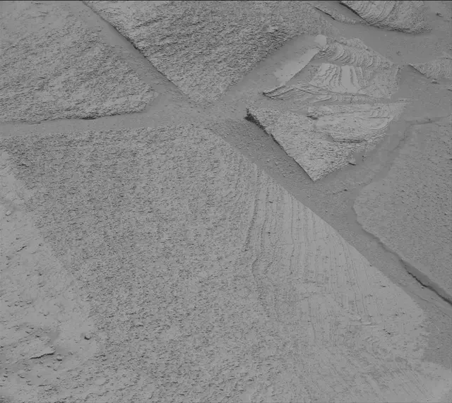 Sol 3774: Mast Camera (Mastcam)