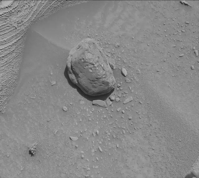 Sol 3774: Mast Camera (Mastcam)