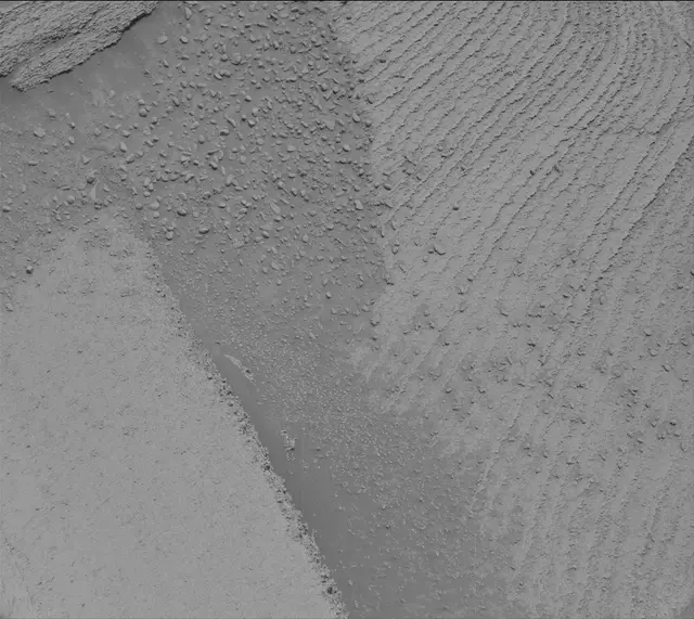 Sol 3774: Mast Camera (Mastcam)