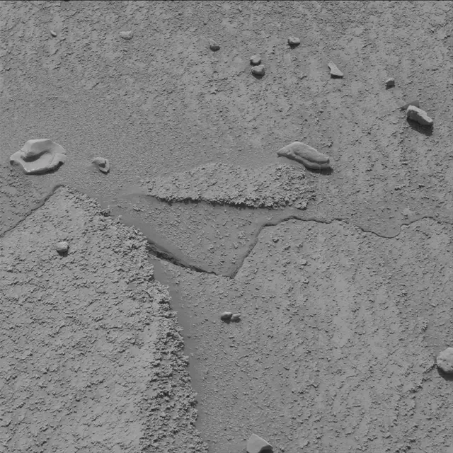 Sol 3774: Mast Camera (Mastcam)