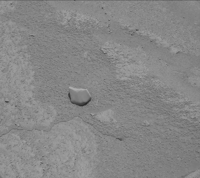 Sol 3776: Mast Camera (Mastcam)