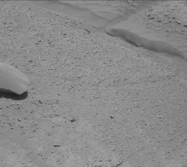Sol 3776: Mast Camera (Mastcam)
