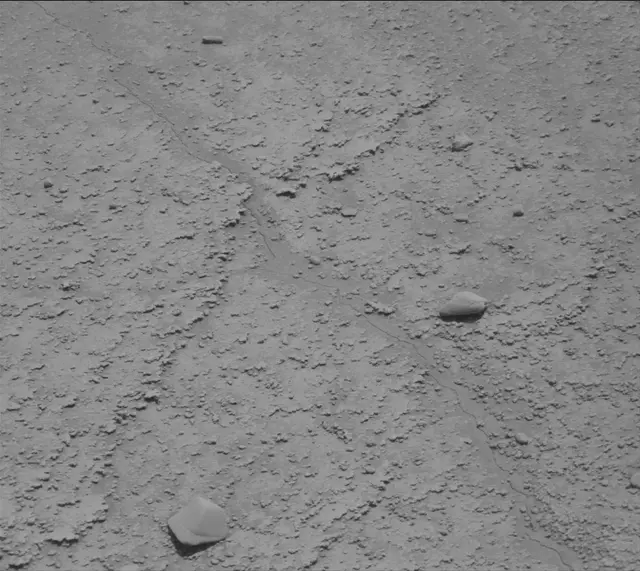 Sol 3776: Mast Camera (Mastcam)