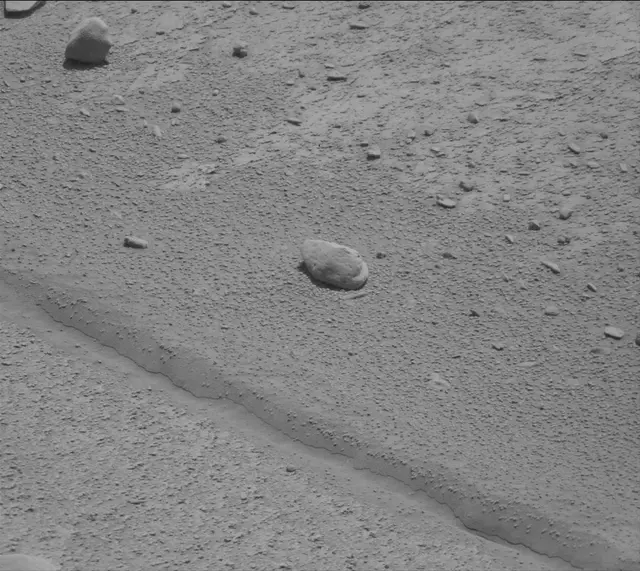Sol 3776: Mast Camera (Mastcam)
