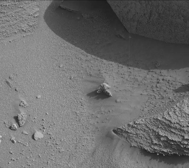 Sol 3778: Mast Camera (Mastcam)