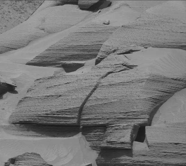 Sol 3778: Mast Camera (Mastcam)
