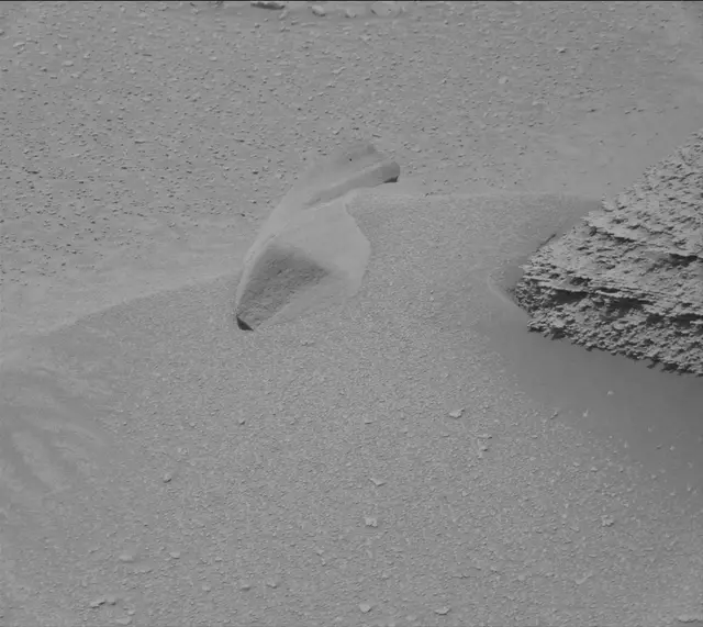 Sol 3778: Mast Camera (Mastcam)