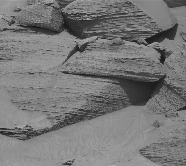 Sol 3780: Mast Camera (Mastcam)