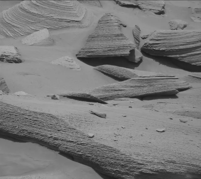 Sol 3780: Mast Camera (Mastcam)