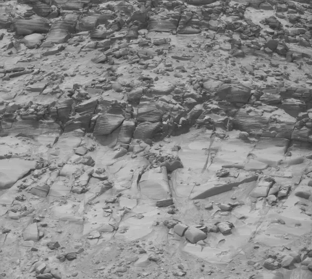 Sol 3781: Mast Camera (Mastcam)
