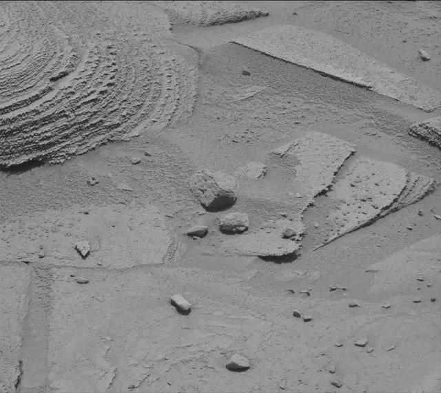 Sol 3781: Mast Camera (Mastcam)
