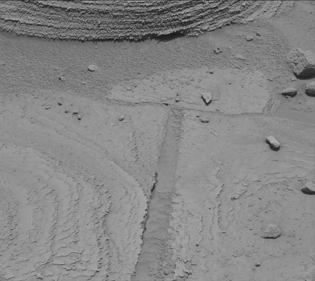 Sol 3781: Mast Camera (Mastcam)