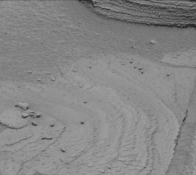 Sol 3781: Mast Camera (Mastcam)