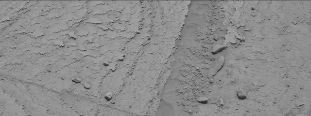 Sol 3781: Mast Camera (Mastcam)