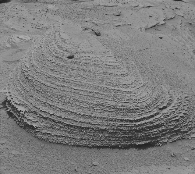Sol 3781: Mast Camera (Mastcam)