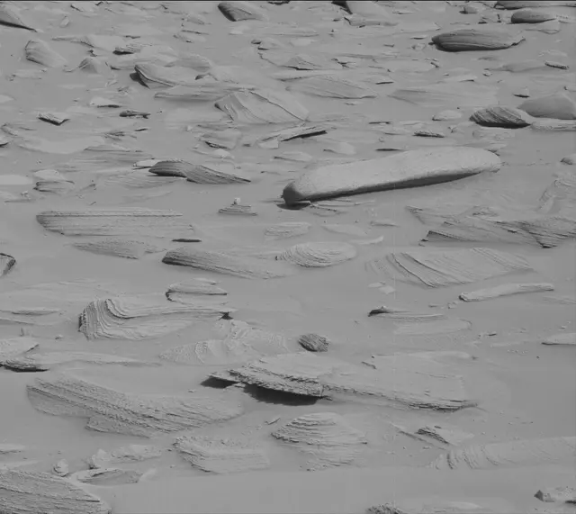 Sol 3781: Mast Camera (Mastcam)
