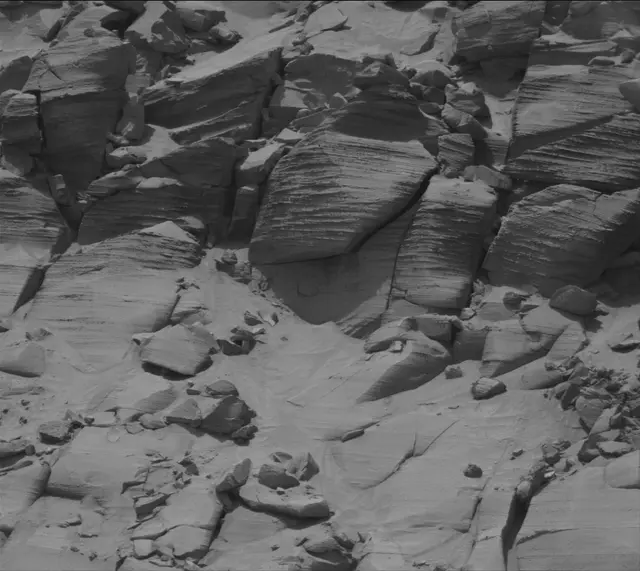 Sol 3781: Mast Camera (Mastcam)