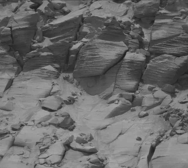 Sol 3781: Mast Camera (Mastcam)