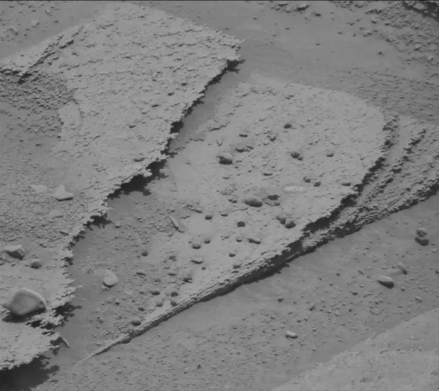 Sol 3781: Mast Camera (Mastcam)